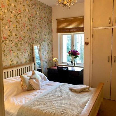 Spacious Apartment In The Heart Of Camden Town Londra Exterior foto